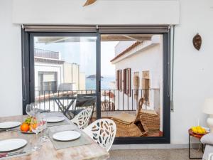 En balkon eller terrasse på Apartment Atic Cap Tossa by Interhome + 16 billeder