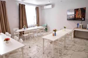 Μια τηλεόραση ή/και κέντρο ψυχαγωγίας στο SAFIA Hotel