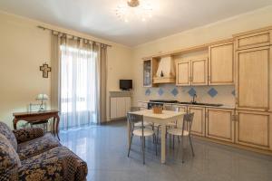 Kuchyň nebo kuchyňský kout v ubytování Bed & Breakfast FABROS