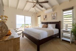 Gallery image of Pelikaan Sunset:A Villa With Stunning Ocean Views in Koolbaai