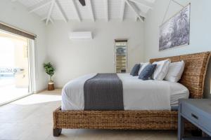 Gallery image of Pelikaan Sunset:A Villa With Stunning Ocean Views in Koolbaai