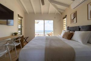 Gallery image of Pelikaan Sunset:A Villa With Stunning Ocean Views in Koolbaai
