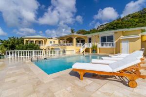 Gallery image of Pelikaan Sunset:A Villa With Stunning Ocean Views in Koolbaai