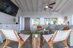 Gallery image of Pelikaan Sunset:A Villa With Stunning Ocean Views in Koolbaai