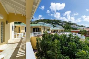 Gallery image of Pelikaan Sunset:A Villa With Stunning Ocean Views in Koolbaai