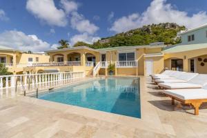 Gallery image of Pelikaan Sunset:A Villa With Stunning Ocean Views in Koolbaai
