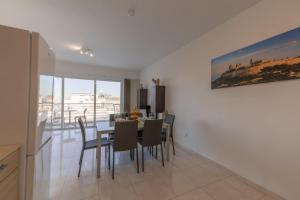 Φωτογραφία από το άλμπουμ του The Pinnacle Fl6 City Escape By Homely σε Mellieħa +4 φωτογραφίες