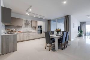 Cuina o zona de cuina de 9ten11 Seafront By Homely