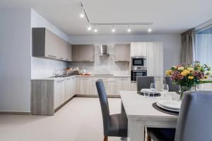 Cuina o zona de cuina de 9ten11 Seafront By Homely