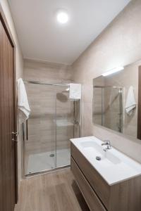Bany a 9ten11 Seafront By Homely