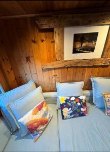 Posezení v ubytování Un nid au paradis - Chalet traditionnel avec beaucoup de cachet