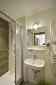 Koupelna v ubytování Hotel Gasthof Jägerhaus