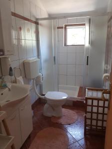 Kúpeľňa v ubytovaní Holiday Home Nada