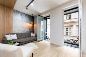 A seating area at ERKEL 18 APARTMAN