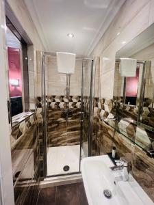 ห้องน้ำของ Private Room@LeicesterSquare in a Shared Flat