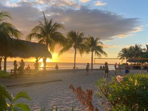 Fotografie z fotogalerie ubytování Hacienda Iguana Cesars Colarado v destinaci Tola + 16 fotografií