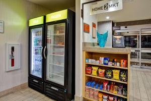 酒店内部或周边的超市或其他商店