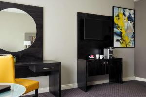 Un lugar para sentarse en Radisson BLU Hotel & Spa, Little Island Cork