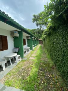 Um jardim em Pousada Recanto das Tartarugas