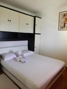 Postel nebo postele na pokoji v ubytování Apartment Prizba 4483c