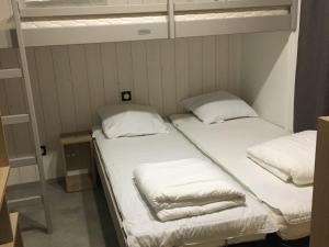 Fotografie z fotogalerie ubytování Chalet 3 chb, 2 sde, domaine sécurisé avec piscine chauffée, proche plages Méditerranée - FR-1-783-22 v destinaci Pomérols