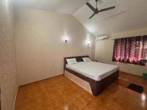 Postel nebo postele na pokoji v ubytování Hotel Sai Plaza