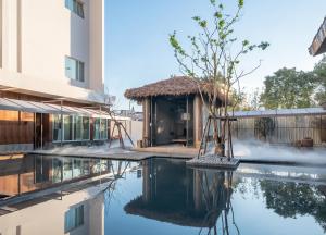 Bazén v ubytování Sahe Hotel Shanghai World Expo nebo v jeho okolí