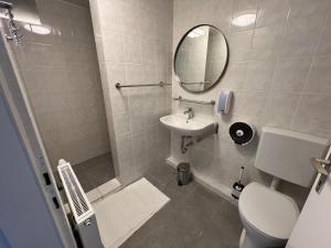 Ένα μπάνιο στο Klockerhof Appartements I Rooms +51 φωτογραφίες