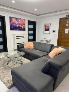 Posezení v ubytování Marsascala Sea View 2 Bed Apartment close to center! HPI 9934