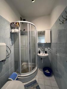 Koupelna v ubytování House Klarin + 37 fotografií