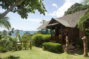 Casa pequeña con vistas al océano en Glass Cottage, en Wok Tum