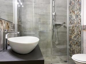 Kupatilo u objektu Zeta Resort Donnalucata