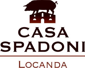 een teken dat zegt casa sparta laconda met een silhouet van een stier bij Locanda di Casa Spadoni in Faenza