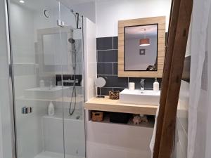 Koupelna v ubytování Chambre privée indépendante dans une maison