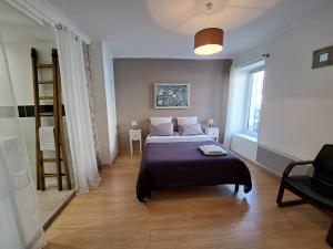 Postel nebo postele na pokoji v ubytování Chambre privée indépendante dans une maison + 3 fotografie