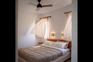 Gallery image of Kalamitsi View 2 in Kimolos