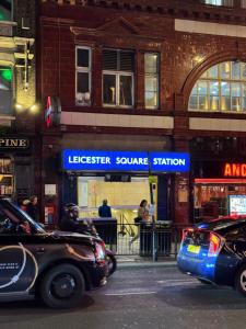 Gambar di galeri bagi Private Room@LeicesterSquare in a Shared Flat di London