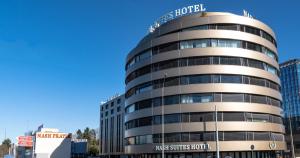 O edifício em que o hotel se localiza