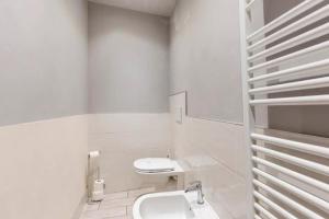 A bathroom at Loft 33