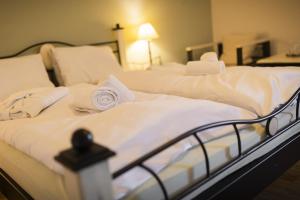 Letto o letti in una camera di Wellness hotel Lihovar