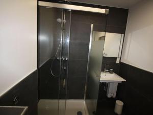 Ένα μπάνιο στο Klabautermann Maywald +16 φωτογραφίες