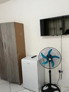 TV a/nebo společenská místnost v ubytování Sunset Guesthouse - Mthatha