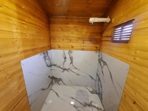 Koupelna v ubytování Glamping Entre Nopales, Villa de Leyva