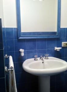 A bathroom at Relais Masseria Cardillo