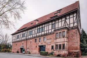 Budova, kde se apartmán nachází + 12 fotografií