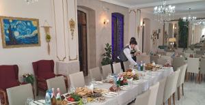 Cibo presso l'hotel o nelle vicinanze