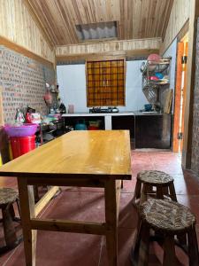 A kitchen or kitchenette at Chacha's House