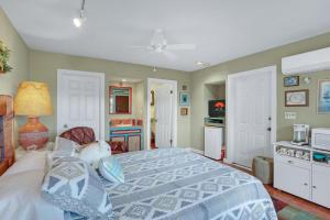 Gallery image of White Buffalo - Room with a View in Wimberley