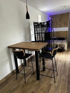 Postel nebo postele na pokoji v ubytování Fromental + 7 fotografií