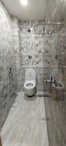 Kylpyhuone majoituspaikassa Hotel Kamakhya